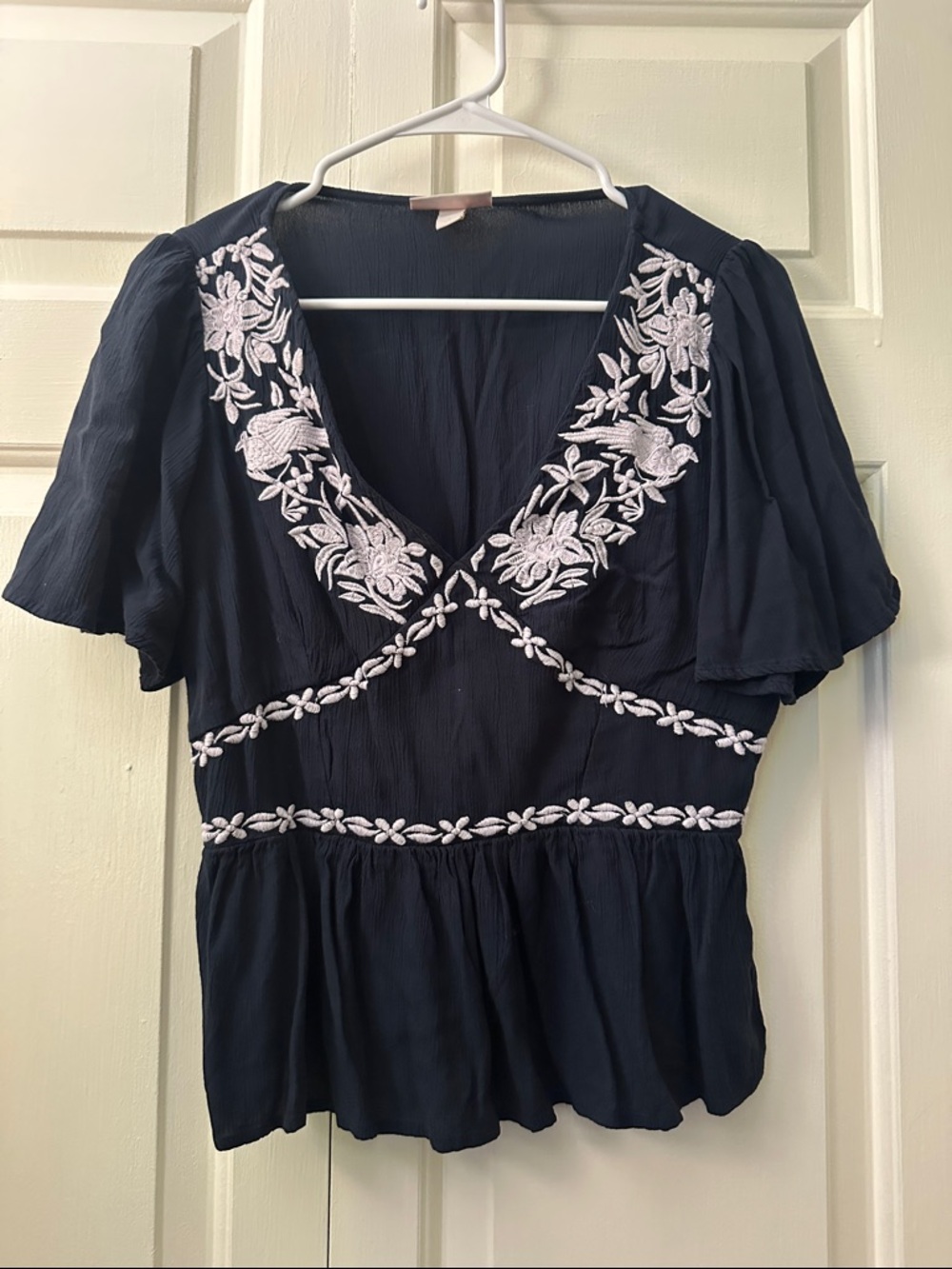 Knox Rose Navy V-Neck Embroidered Peplum Blouse